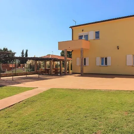 Villa Large Ska With Amazing Private Pool Near The And Town By Wiibuk *