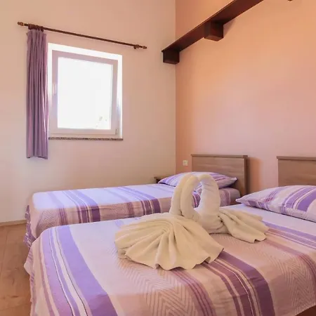 Large Ska With Amazing Private Pool Near The And Town By Wiibuk