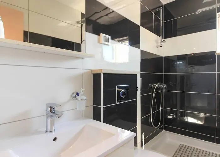 Large Ska With Amazing Private Pool Near The And Town By Wiibuk Vila