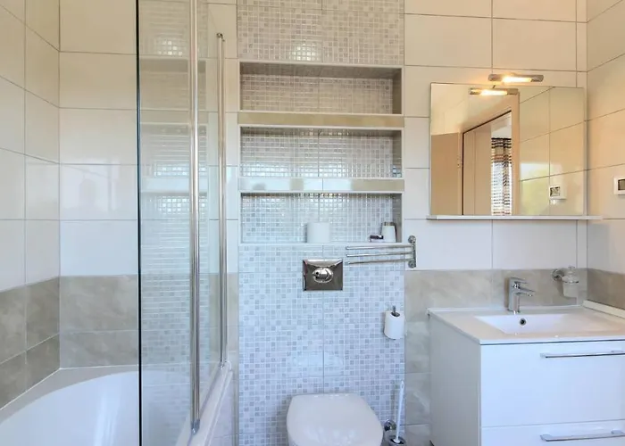 Vila Large Ska With Amazing Private Pool Near The And Town By Wiibuk *