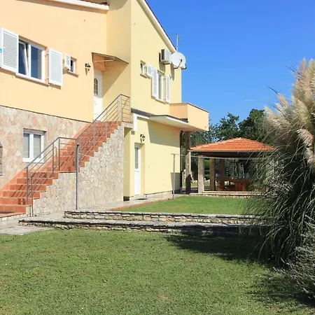 Villa Large Ska With Amazing Private Pool Near The And Town By Wiibuk *