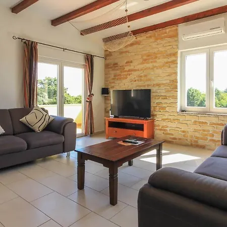 Large Ska With Amazing Private Pool Near The And Town By Wiibuk *