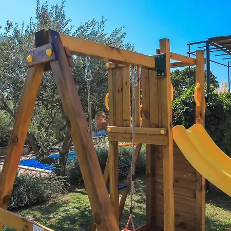 Villa Large Ska With Amazing Private Pool Near The And Town By Wiibuk