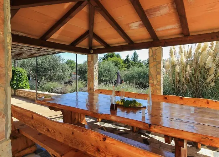 Large Ska With Amazing Private Pool Near The And Town By Wiibuk *