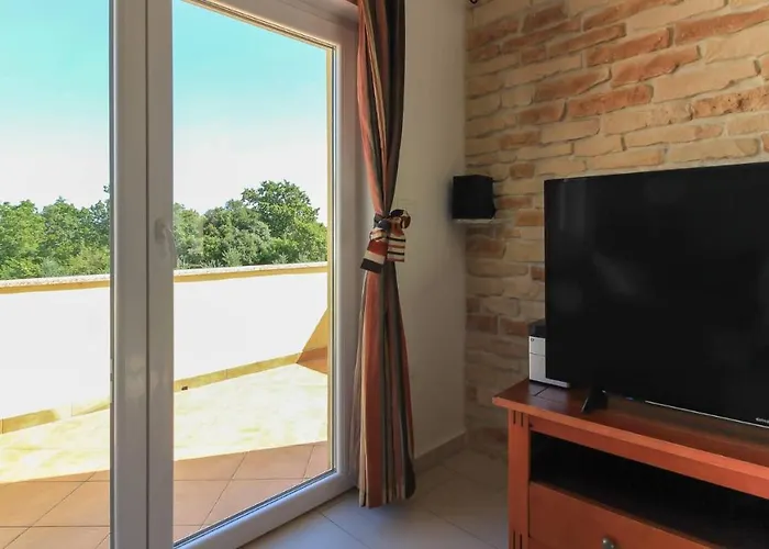 Villa Large Ska With Amazing Private Pool Near The And Town By Wiibuk