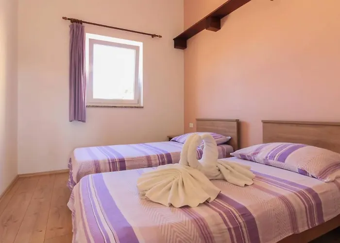 Large Ska With Amazing Private Pool Near The And Town By Wiibuk